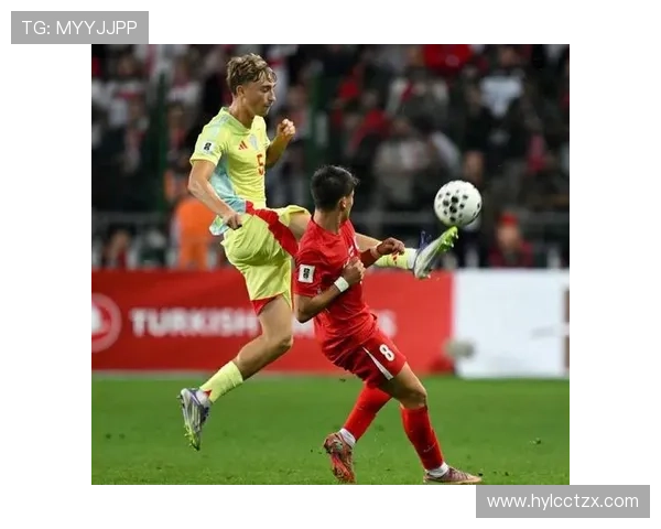 阿隆索强调团队防守理念称无针对亚马尔部署并表示享受当下保持冷静